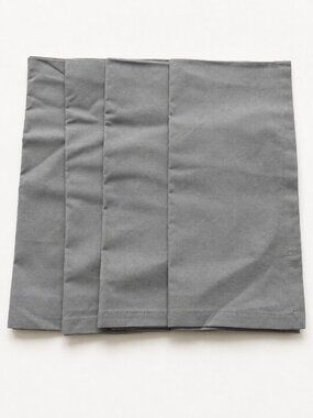 CB2 Crate & Barrel Poplin Dinner Napkins in Grey Gray x4 -New- Rare/Discontinued